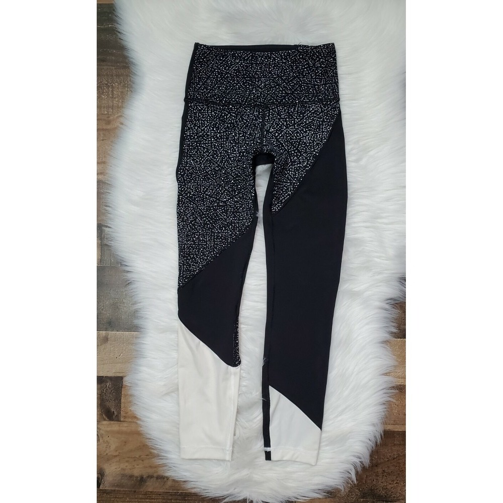 Lululemon Wunder Under Hi-Rise 7/8 Tight Night View Black White Women's size 4